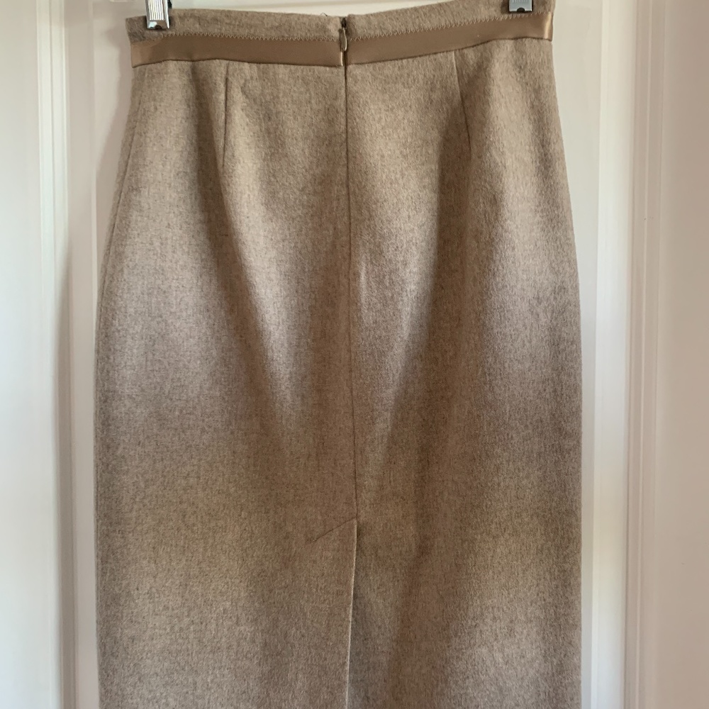 EUC💥HP🎉BCBGMaxAzria Silk/Wool Skirt Cami set 2 - Picture 7 of 12